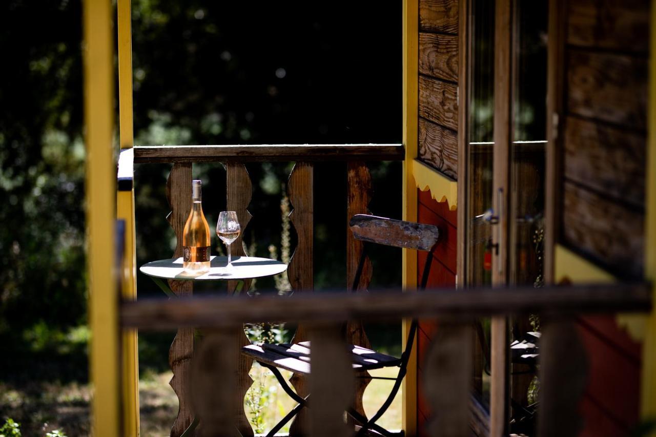 Domaine Les Perpetus Villa La Tour-d'Aigues ภายนอก รูปภาพ