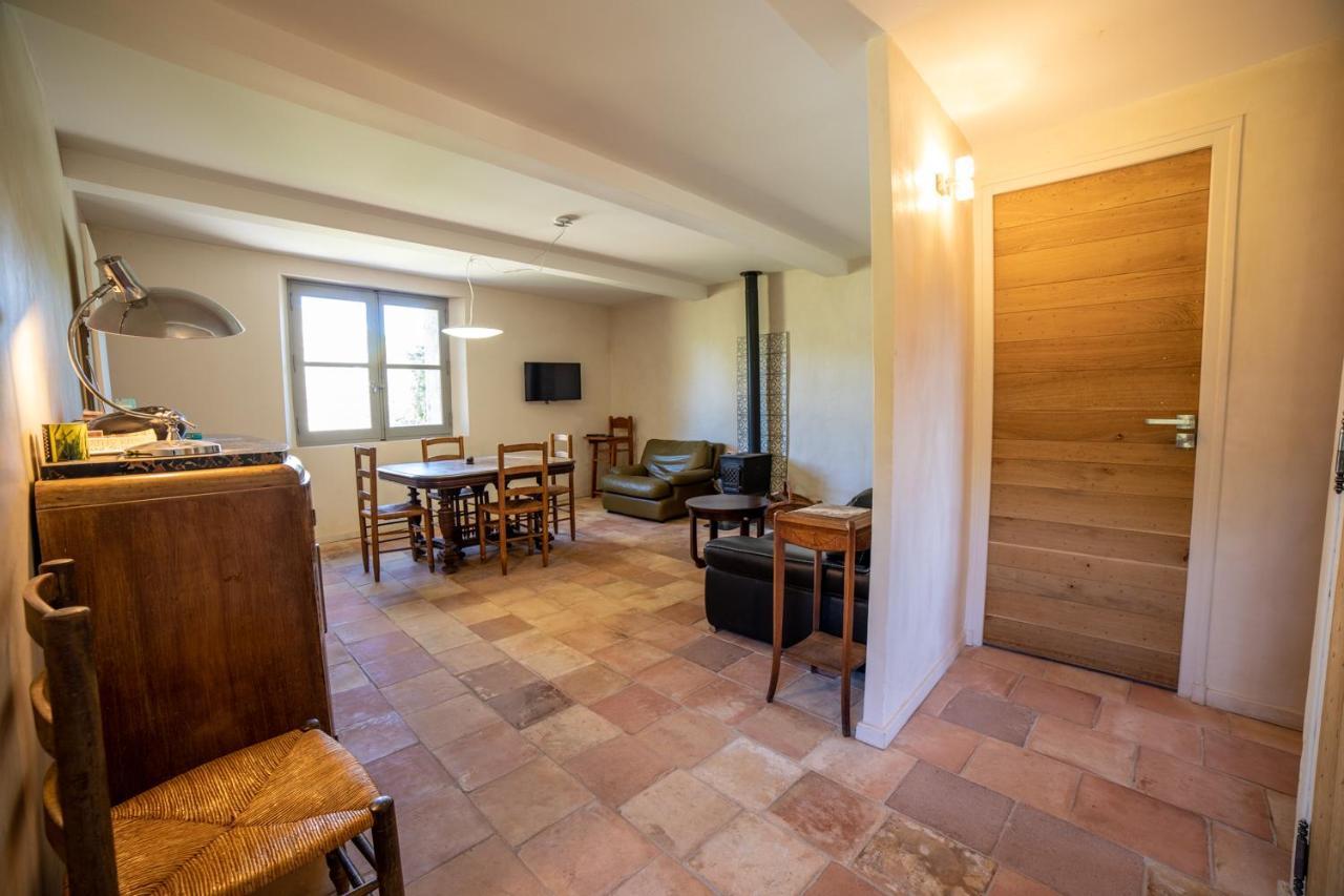 Domaine Les Perpetus Villa La Tour-d'Aigues ภายนอก รูปภาพ